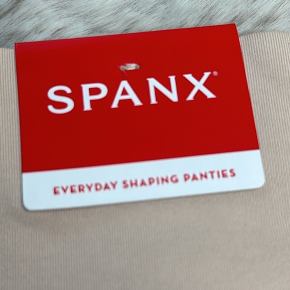 SPANX | Everyday Seamless Shaping Thong, in Soft Nude, Size S NWT - Picture 4 of 10